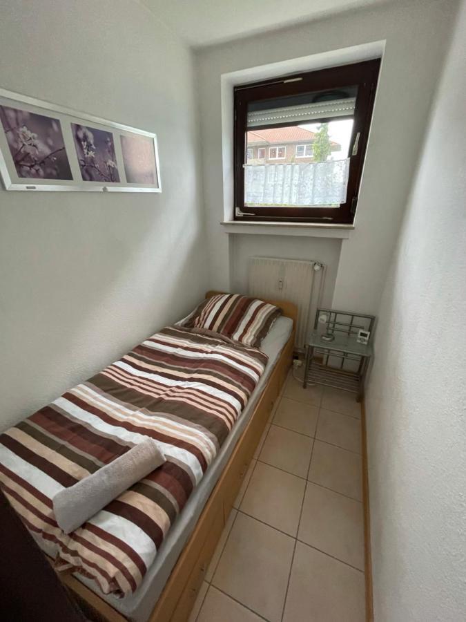 Schoenes Einfaches Zimmer In Oldenburg Exterior foto