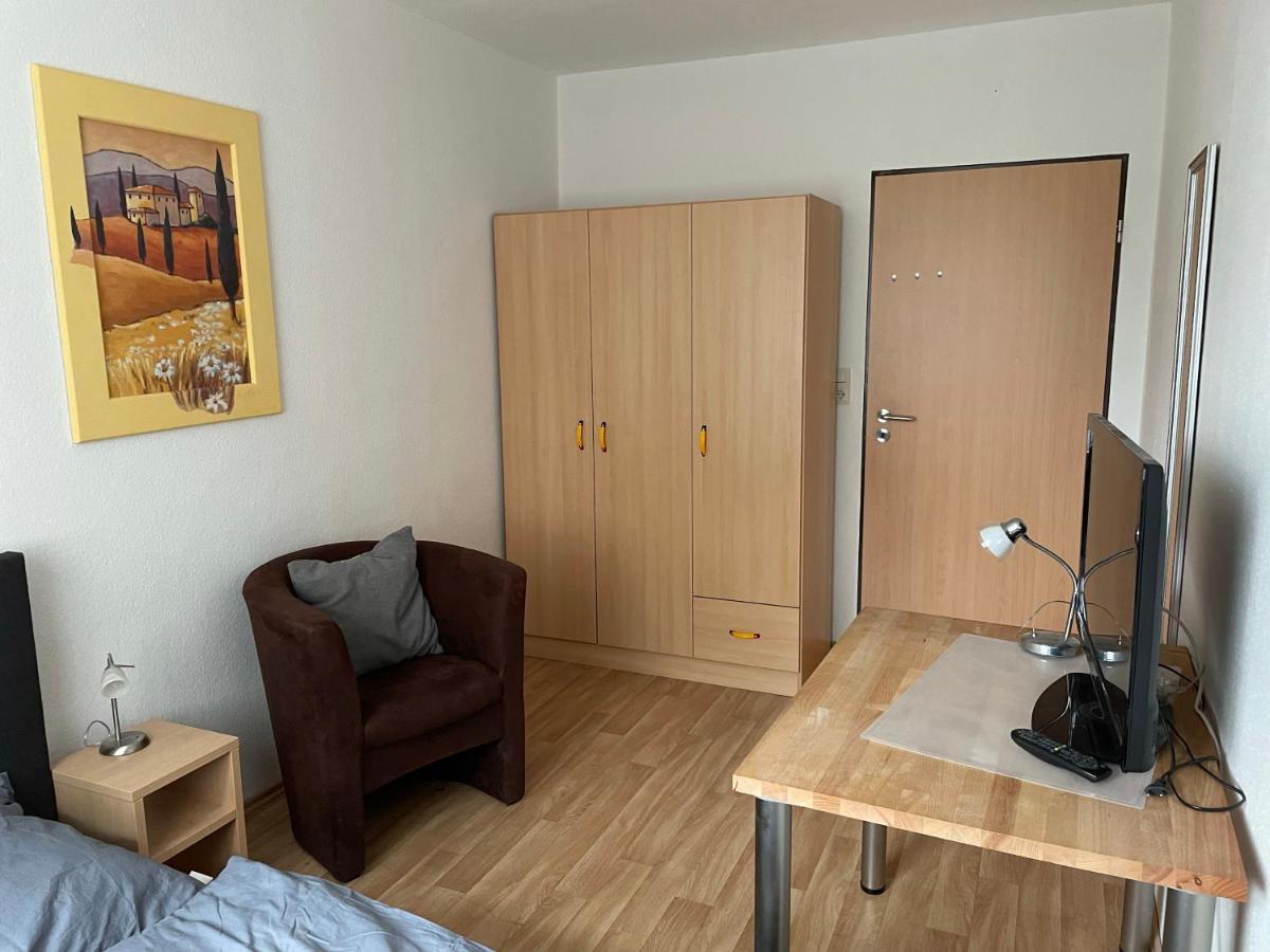 Schoenes Einfaches Zimmer In Oldenburg Exterior foto